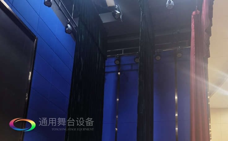 電動(dòng)舞臺(tái)吊桿、舞臺(tái)阻燃幕布定制生產(chǎn)廠家