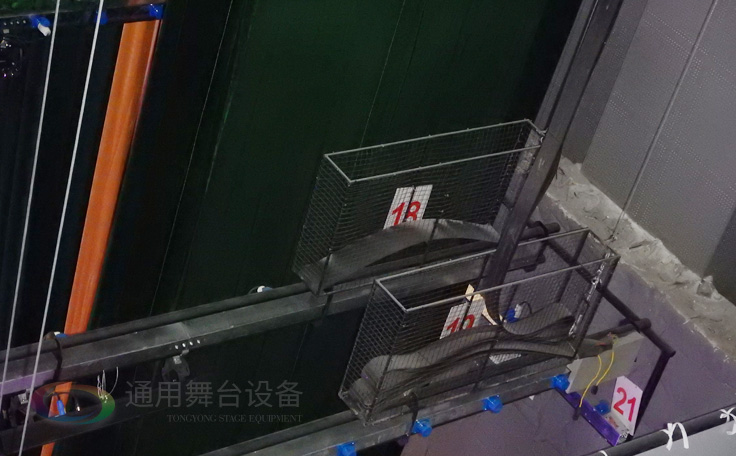泰州舞臺吊桿廠家 支持定制 電動升降吊桿機(jī)數(shù)字變頻控制臺工字形吊桿舞臺設(shè)備禮堂會議廳用