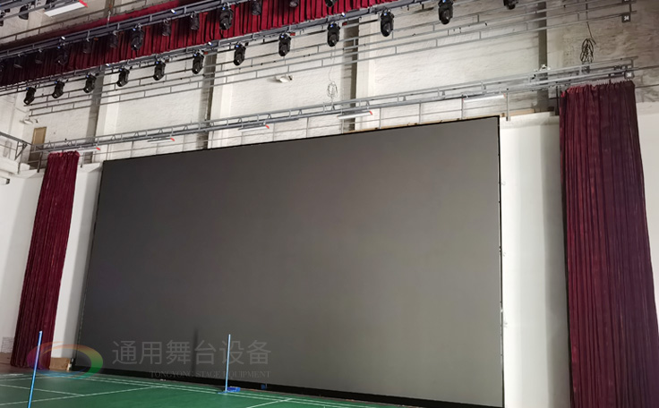 廣州黃花崗禮堂選擇通用舞臺(tái)！禮堂幕布、舞臺(tái)吊桿、舞臺(tái)燈光項(xiàng)目圓滿(mǎn)竣工！
